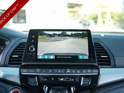 Used 2025 Honda Odyssey Sport-L image 11