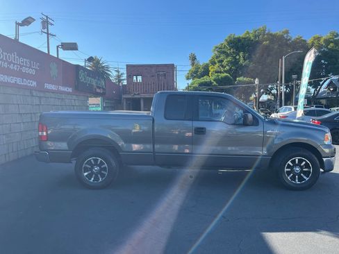 Used 2006 Ford F150 XLT image 5
