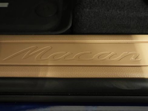 New 2026 Porsche Macan AWD/4WD image 31