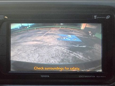 Used 2012 Toyota Sienna LE image 43