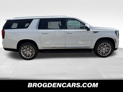 New 2026 GMC Yukon XL Elevation w/ Elevation Premium Package image 2