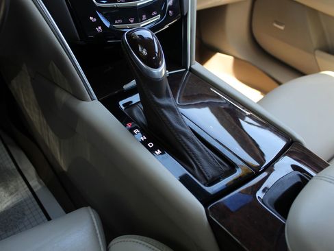Used 2014 Cadillac XTS Premium AWD/4WD image 19