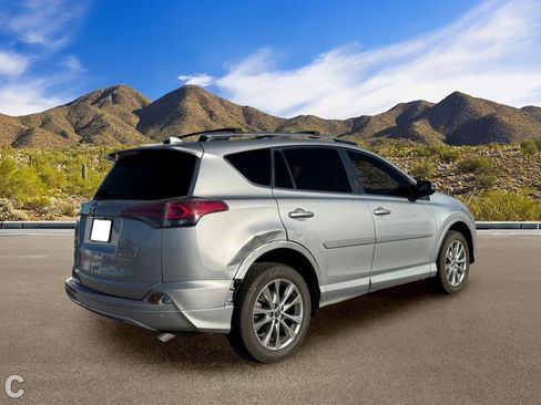 Used 2018 Toyota RAV4 Platinum AWD/4WD image 4