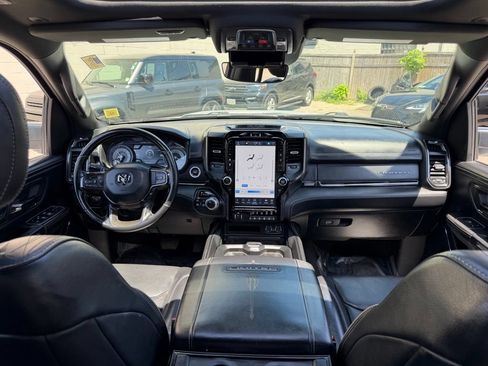 Used 2022 RAM 1500 Limited AWD/4WD image 14