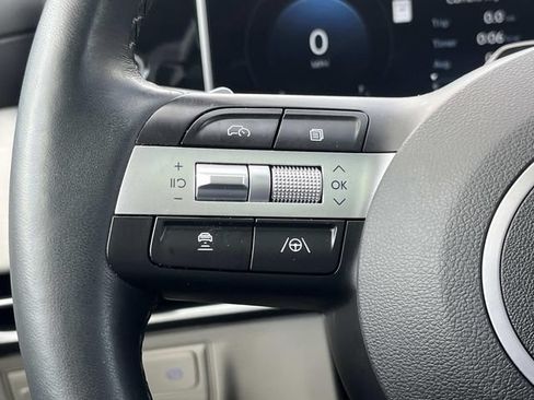 Used 2025 Hyundai Tucson Limited FWD image 31