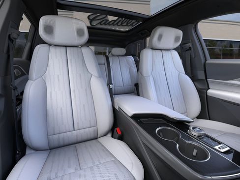 New 2025 Cadillac Lyriq Sport image 52