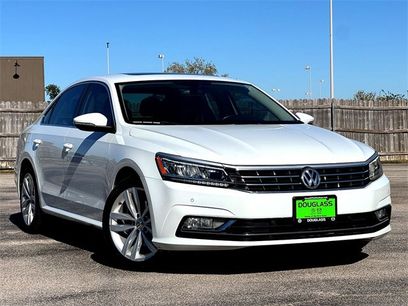 Used 2018 Volkswagen Passat 2.0T SE