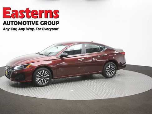 Used 2025 Nissan Altima 2.5 SV AWD/4WD image 53