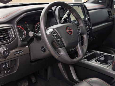 Used 2024 Nissan Titan PRO-4X w/ Pro-4x Convenience Package image 31