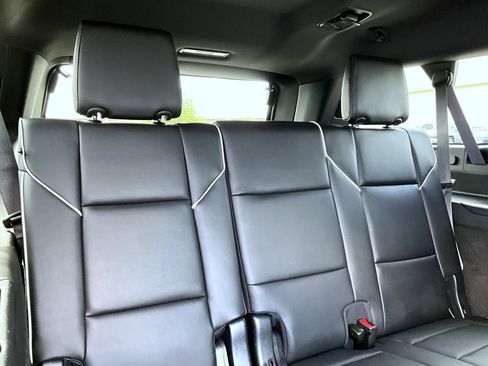Certified 2024 Cadillac Escalade ESV Sport w/ Touring Package AWD/4WD image 21