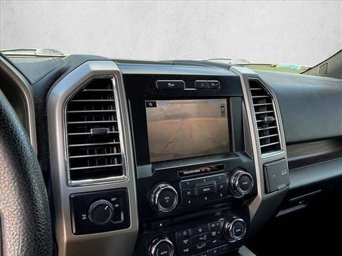 Used 2015 Ford F150 Lariat RWD image 19