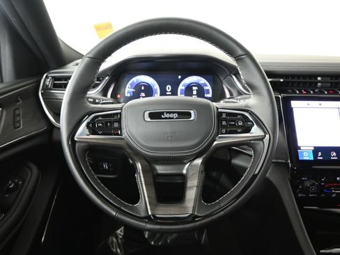 New 2025 Jeep Grand Cherokee Overland w/ Adv Protech Group III image 38