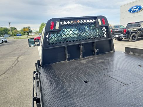 Used 2015 Ford F250 XL RWD image 11