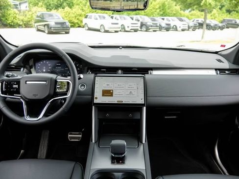 New 2026 Land Rover Discovery Sport Landmark AWD/4WD image 17