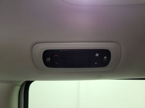 Used 2024 Chrysler Voyager LX FWD image 41