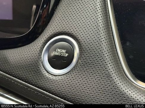 Used 2018 Cadillac XT5 Base image 23