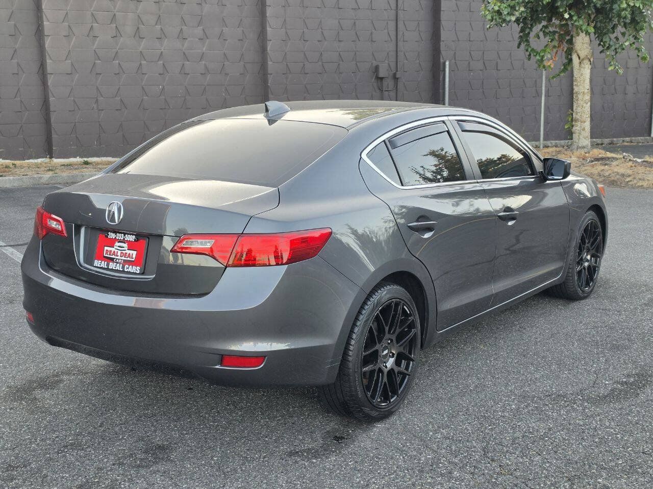 Used 2014 Acura ILX w/ Premium Package FWD image 5