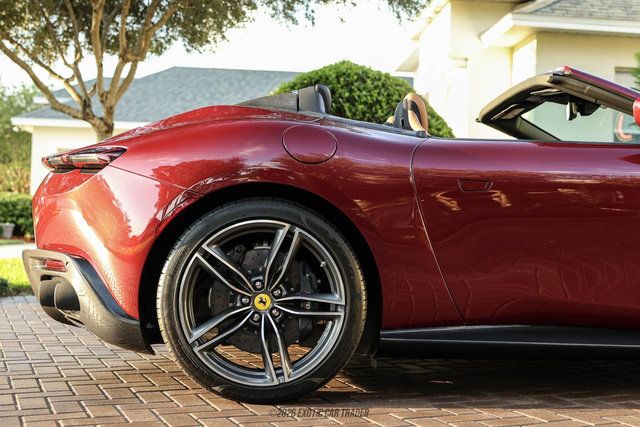 Used 2025 Ferrari Roma Spider RWD image 10