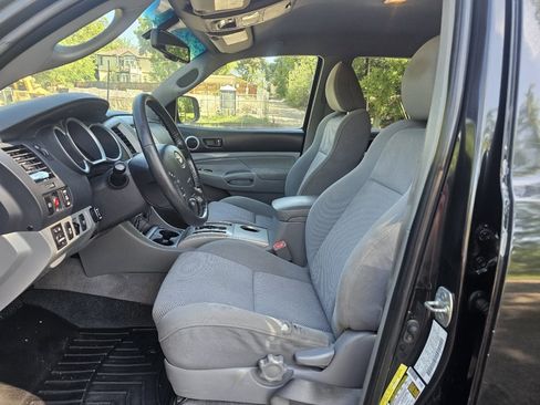 Used 2010 Toyota Tacoma 4x4 Double Cab image 9