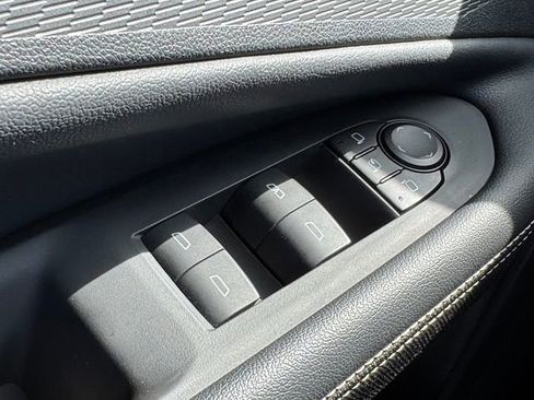 Used 2024 Chevrolet Blazer EV LT image 25