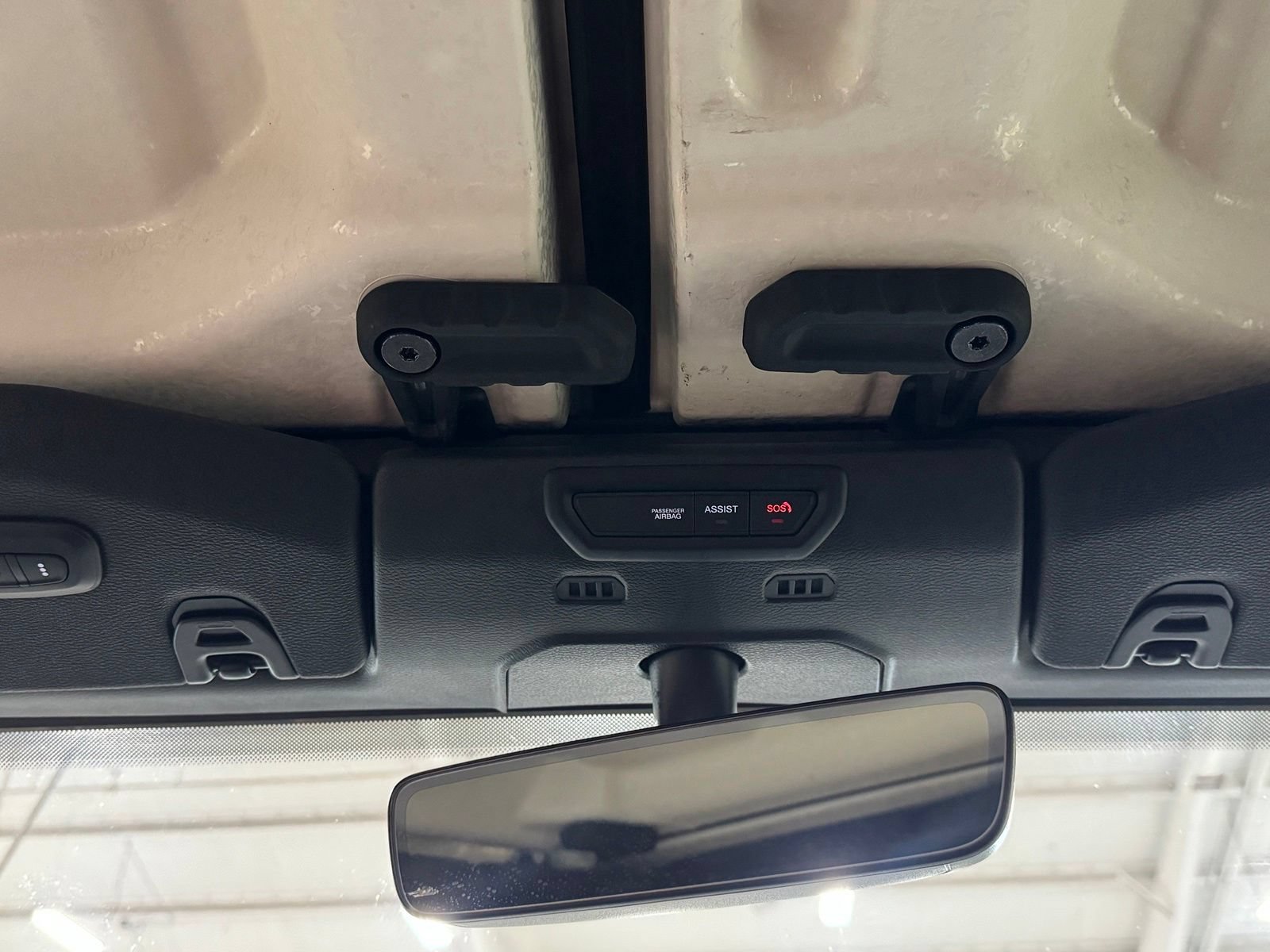 Used 2021 Jeep Wrangler Unlimited Sahara w/ Uconnect 4C Nav & Sound Group AWD/4WD image 31