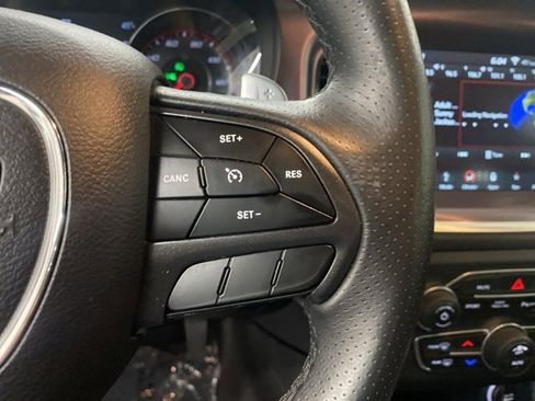 Used 2019 Dodge Charger SXT w/ Driver Confidence Group image 15