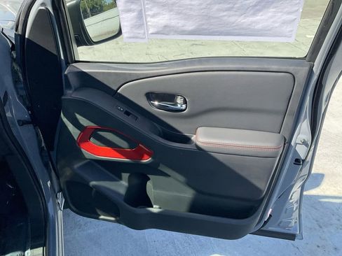 New 2025 Nissan Frontier PRO-4X image 28