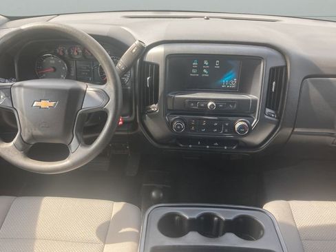 Used 2016 Chevrolet Silverado 1500 Custom w/ Custom Convenience Package AWD/4WD image 11