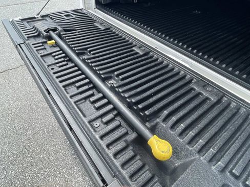 Used 2014 Ford F150 Limited RWD image 12