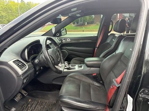 Used 2018 Jeep Grand Cherokee SRT AWD/4WD image 13