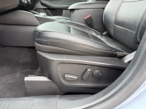 Used 2022 Ford Escape SEL FWD image 10