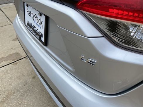 Used 2020 Toyota Corolla LE image 49