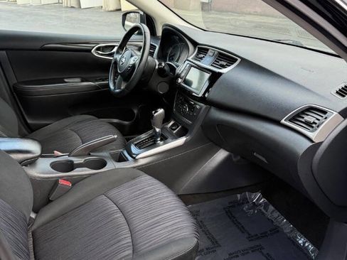 Used 2019 Nissan Sentra SV image 11