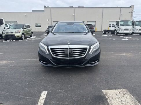 Used 2017 Mercedes-Benz S 550 4MATIC Sedan image 5