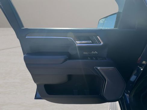 Certified 2022 Chevrolet Silverado 1500 High Country w/ High Country Premium Package image 23