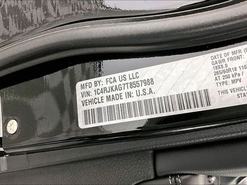 New 2026 Jeep Grand Cherokee L Laredo image 14