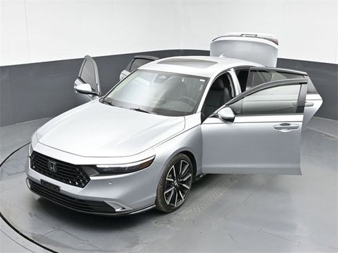 Used 2024 Honda Accord Touring image 51