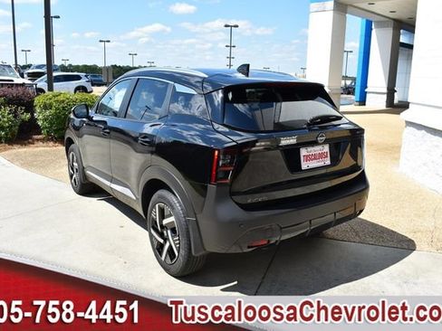 Used 2026 Nissan Kicks SV w/ SV Premium Package FWD image 7