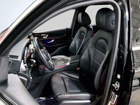Used 2022 Mercedes-Benz GLC 300 4MATIC image 25