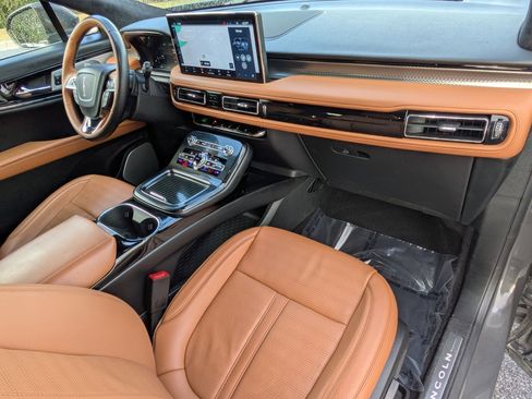 Used 2023 Lincoln Nautilus Black Label w/ Class II Trailer Tow Package image 30