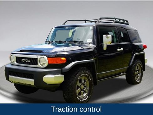 Used 2007 Toyota FJ Cruiser 4WD image 3