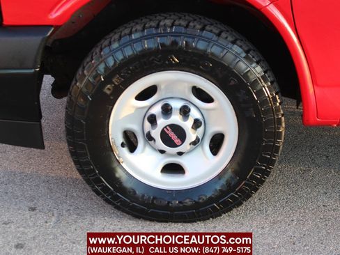 Used 2017 GMC Savana 3500 image 9