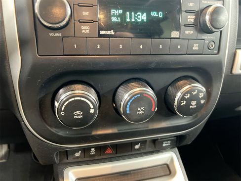 Used 2017 Jeep Compass High Altitude image 14