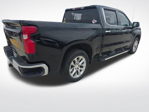 Used 2020 Chevrolet Silverado 1500 LTZ w/ LTZ Premium Package AWD/4WD image 35