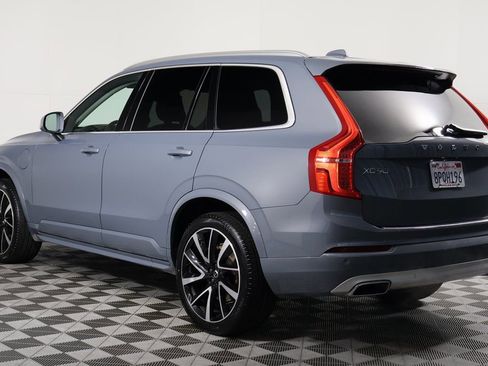 Used 2020 Volvo XC90 T8 Momentum w/ Protection Package Premier image 6