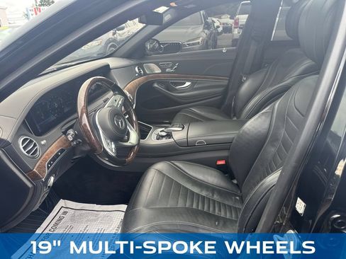 Used 2018 Mercedes-Benz S 560 4MATIC Sedan w/ Premium Package image 9