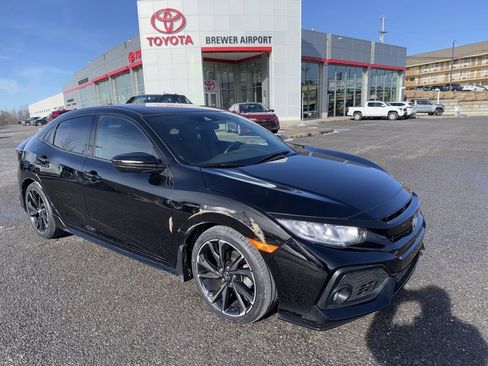 Used 2019 Honda Civic Sport image 2