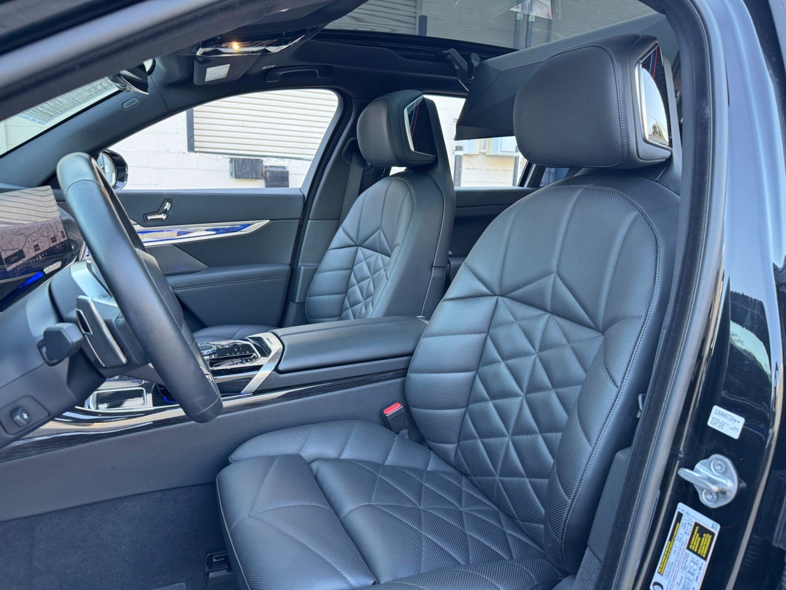 Used 2023 BMW 740i RWD image 53