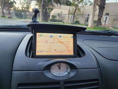 Used 2004 INFINITI I35 w/ Navigation Pkg image 39