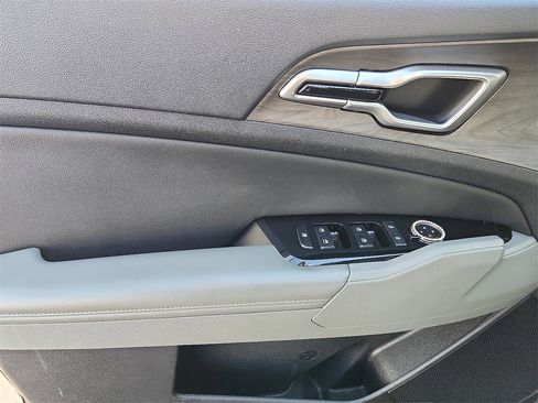 Certified 2023 Kia Sportage X-Line w/ X-Line Premium Package image 13